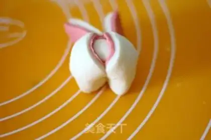 Make Rabbit buns step 13