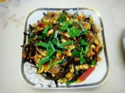 Make Powdered bean sprouts step 4