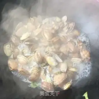 Make Scrambled clams step 6