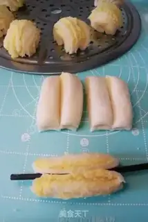 Make Coconut milk roll step 9