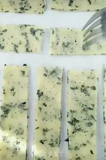 Make Seaweed cookies step 7