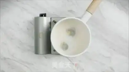 Make ♪ Peachy urn ice cream ♪ step 1