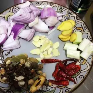Make Spicy lobster step 1
