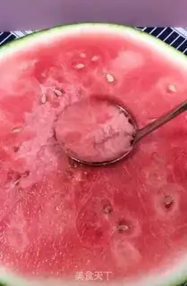 Make Apple-flavored watermelon step 0