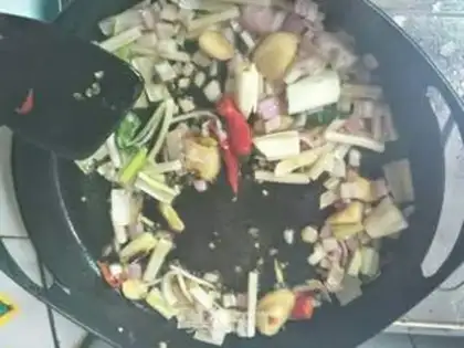 Make Spicy, dry, squirmfish step 4