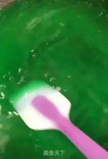 Make Apple-flavored watermelon step 4