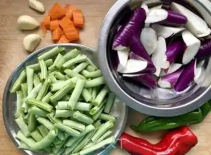 Make Bean-fruit noodles step 1