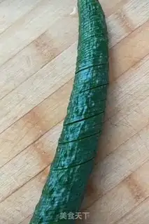 Make cucumber pickles step 0