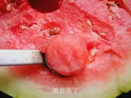 Make Watermelon omelet step 1