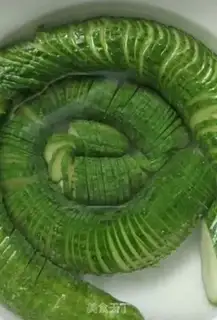 Make cucumber pickles step 10