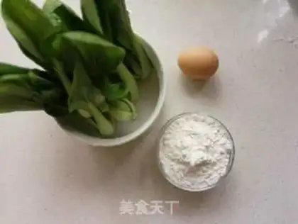 Make A lace egg roll step 0