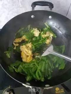 Make Scrambled eggs step 5