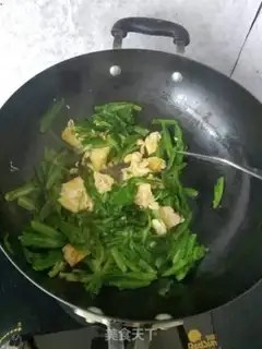 Make Scrambled eggs step 6