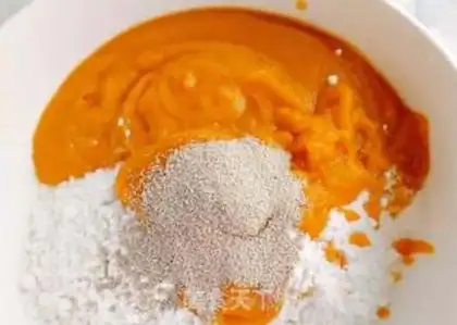 Make Cranberry pumpkins step 2