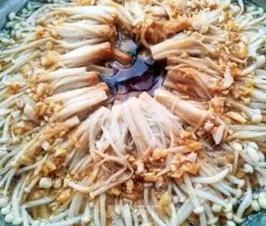 Make Garlic evaporates gill mushrooms step 7