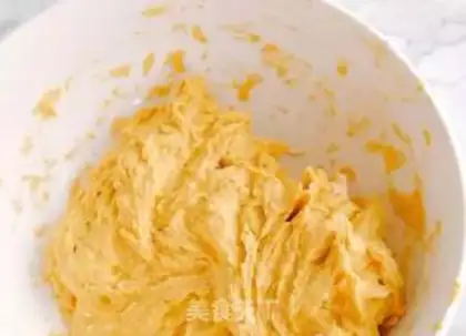 Make Cranberry pumpkins step 3
