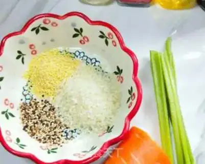Make Celery carrot congee step 0