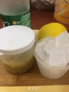 Make Lemon juice step 0