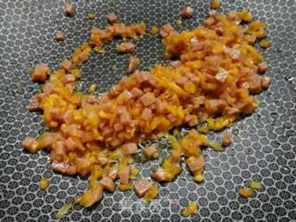 Make Creative egg fried rice step 4