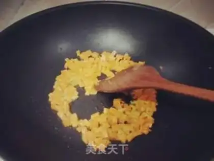 Make A simple bacon fried rice step 5