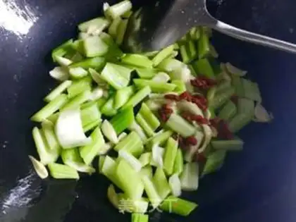 Make The Celery Lily step 4