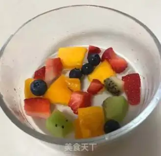 Make Fruit yogurt step 1