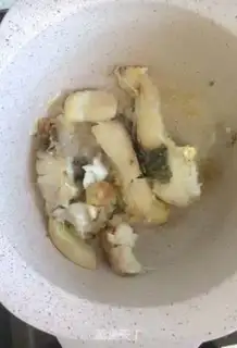 Make Baby fish soup step 3