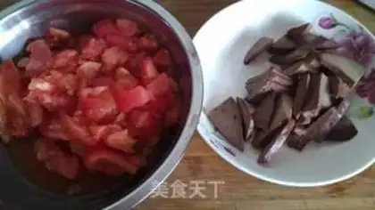 Make Tomato gravy step 1