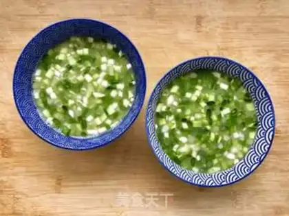 Make Onion steamed eggs step 2