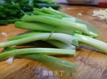 Make Onion noodles step 1