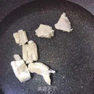 Make Mountain medicine and bone soup step 1