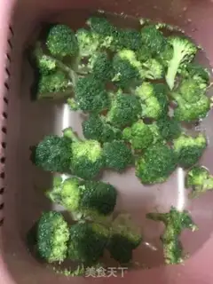 Make Fried broccoli step 0