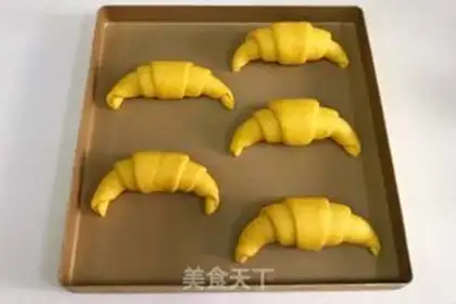 Make Pumpkin croissants step 11