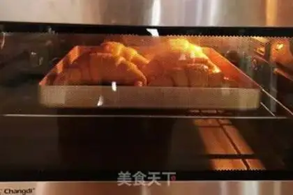 Make Pumpkin croissants step 14