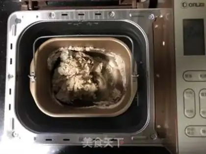 Make Wheat sprouts, all-cream fruit toast step 1
