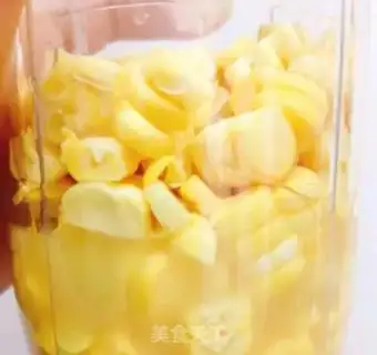 Make Scrumptious corn paste step 1