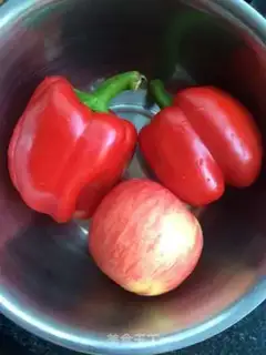 Make Pepper apple juice step 0