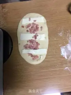 Make Onion cheese and ham bag step 3