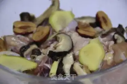 Make A nice, nutritious mushroom steamer step 4