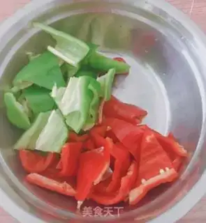 Make Spicy chickens step 1