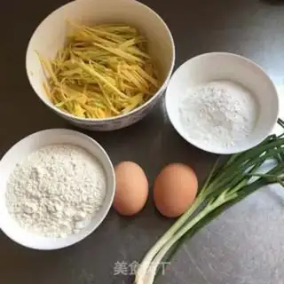 Make Pumpkin egg pancakes step 0