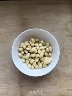 Make Soybeans in the snow step 1