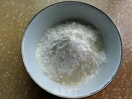 Make Yang Mei cut the buns step 0