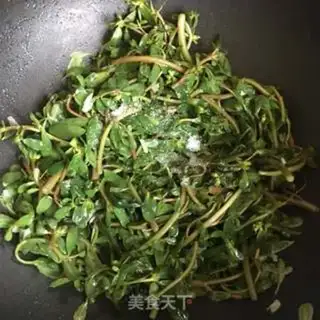 Make Horse-stealed egg noodles step 2