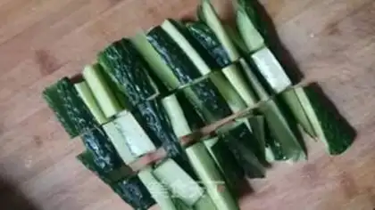 Make Pickle cucumber step 1