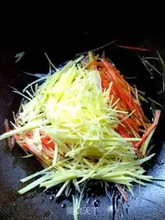 Make Fried carrot potatoes step 3
