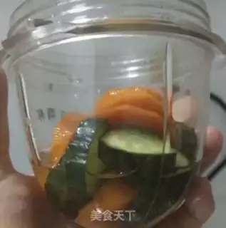 Make Carrot cucumber mud step 1