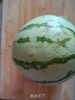 Make Watermelon red skin step 0