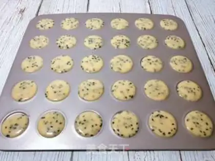 Make Black sesame pretzels step 9