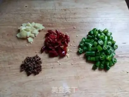 Make Spicy fried fish step 2